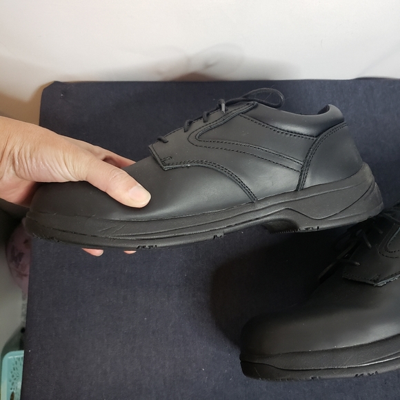 STC Brome II, BlackWaterproof leather work shoe - Picture 2 of 8